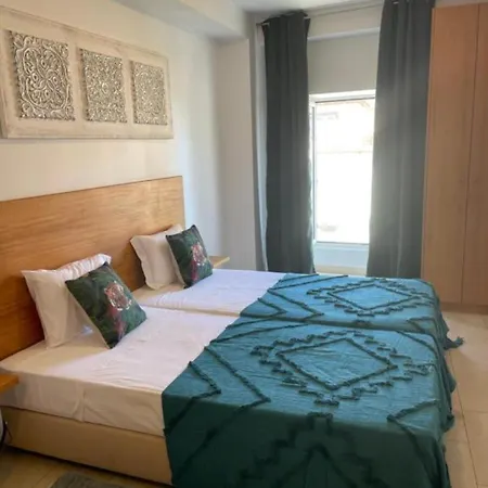 Apartment Esmeralda 2 *